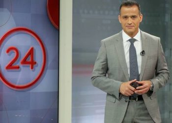 Iván Núñez regresa al lugar donde sufrió ataque junto a camarógrafo de TVN y emplaza a la Justicia