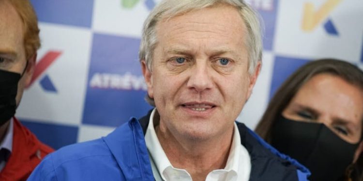 Kast exige «investigación urgente» tras filtración de «Pandora Papers» por negocio de familia Piñera