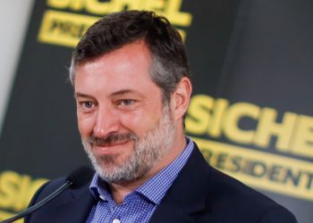 Aportes de pesqueras y boletas irregulares: revelan datos de campaña de Sichel a diputado en 2009