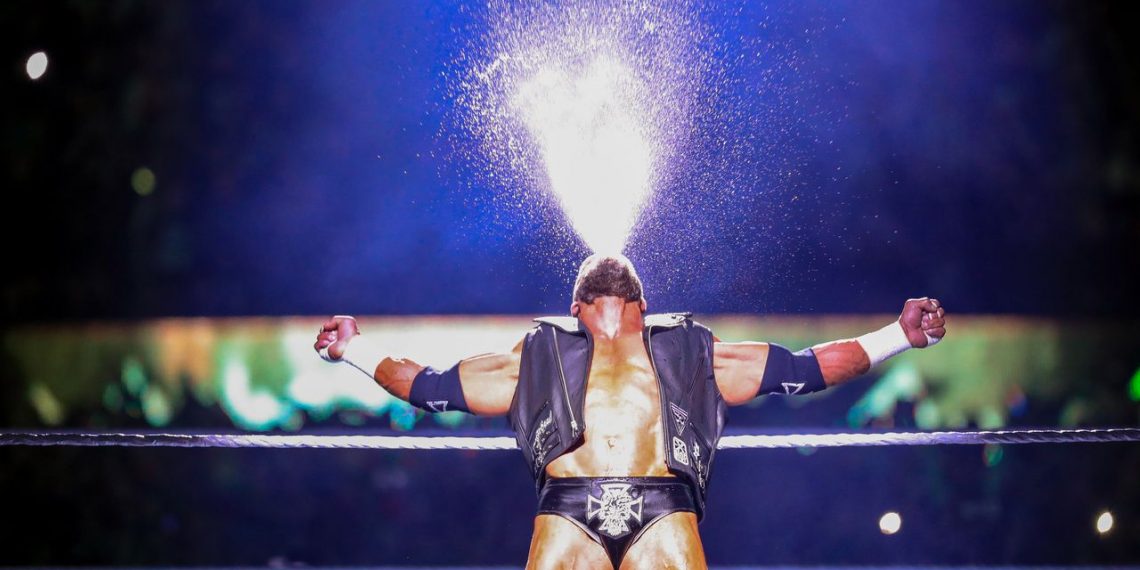 Triple H, estrella de la WWE, anuncia su retiro como luchador después de una cirugía cardíaca