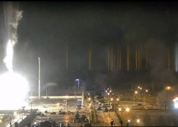 Ataque de tropas rusas provoca incendio en planta nuclear de Ucrania: la más grande de Europa