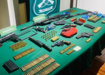 Rechazan modificar prisión preventiva a exfuncionario público de Traiguén: tenía armas y explosivos