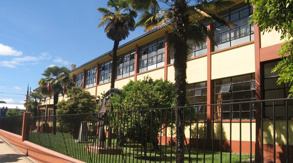Investigan denuncias de abuso sexual contra seis funcionarios de liceo bicentenario en Angol