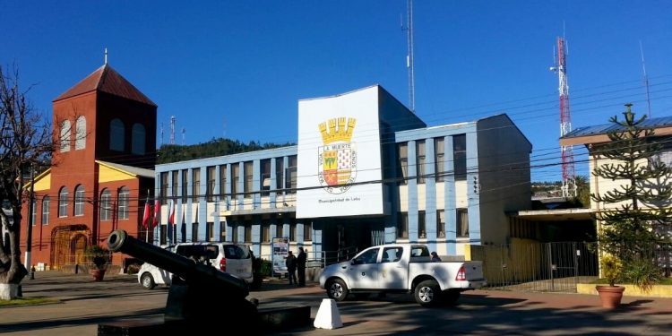 Comunidad mapuche Lavkenche se toma municipio de Lebu