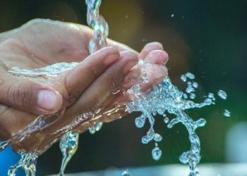 Comuneros toman predio y acusan a familia de Fuad Chahín de tener excesivos derechos de uso de agua