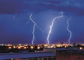 Tormentas eléctricas y vientos de hasta 120km/h: la Alerta y Avisos meteorológicos del fin de semana
