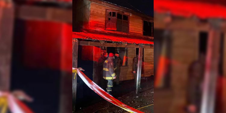 Adolescente de 15 años presuntamente embarazada muere en incendio registrado en Loncoche