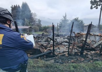 Ataque incendiario en Contulmo: Víctima sufre amputación de pierna tras disparo