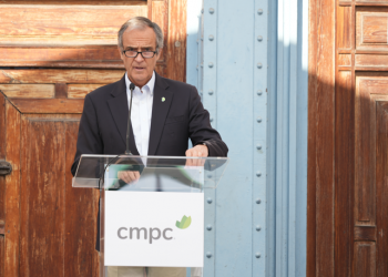 Punto de prensa Luis Felipe Gazitúa, presidente CMPC