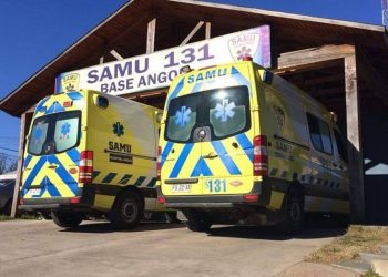 Dos lesionados deja volcamiento de camioneta camino a Angol: mujer resultó atrapada