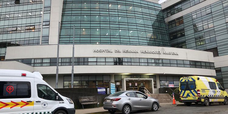 Familia acusa que Hospital de Temuco entregó cuerpo de bebé fallecido antes de parto a otra persona