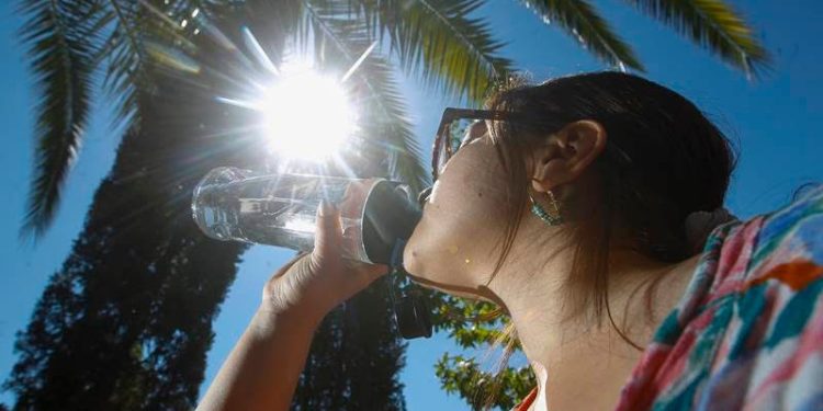 Elevan a Alerta el aviso de Meteorología por temperaturas extremas de hasta 43° en 7 regiones