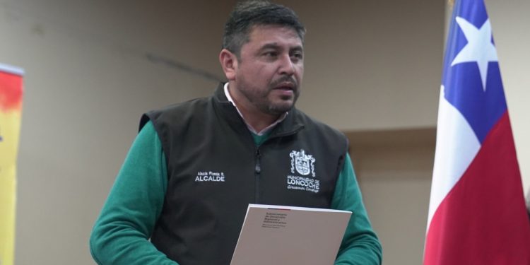 Contraloría sanciona con destitución al alcalde de Loncoche por conducir ebrio: comprobó intervención